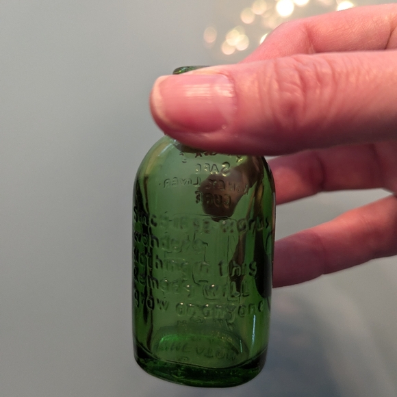 Vintage Wheaton Green Miniature Bottle Franks Safe Kidney & Liver Cure Bottle 3" - Picture 4 of 7